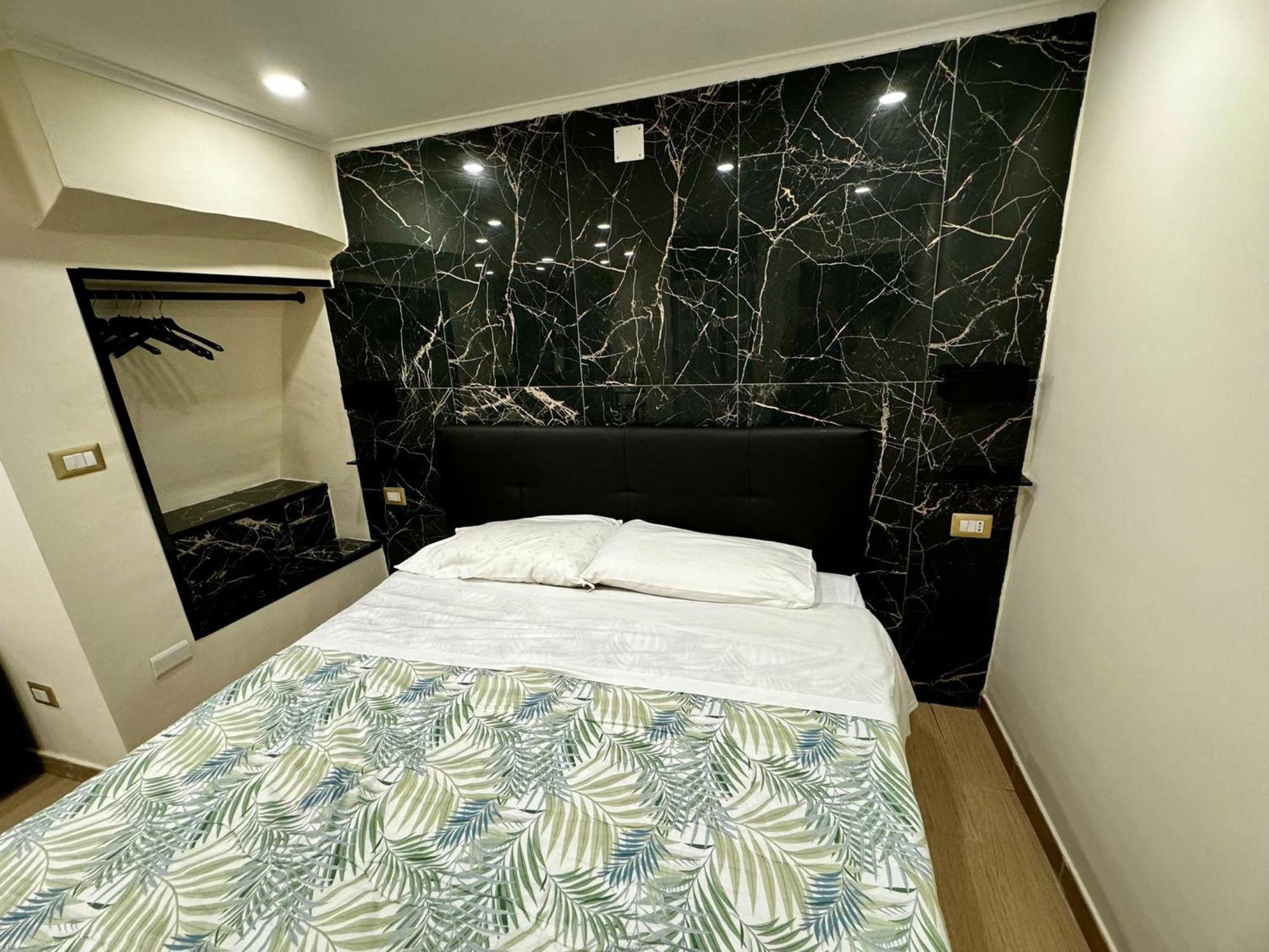 Fl Black Diamond Neapel Exterior foto